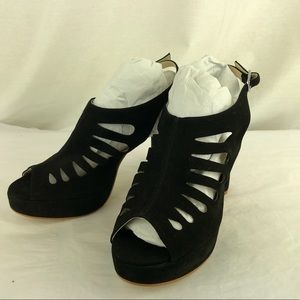 Christin Michaels Adilene Black suede Sandal 8M